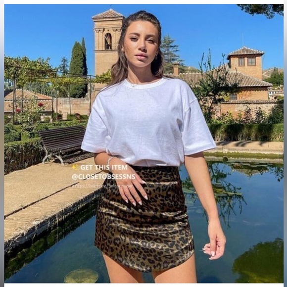 Zara mini leopard print cheetah mini satin skirt - Picture 3 of 9